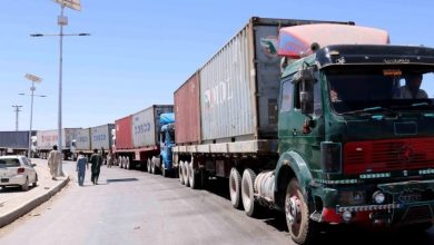 بحران تجاری ایران-افغانستان: قطعی اینترنت طالبان، ۴۰۰ کامیون ایرانی را در مرز دوغارون زمین‌گیر کرد!